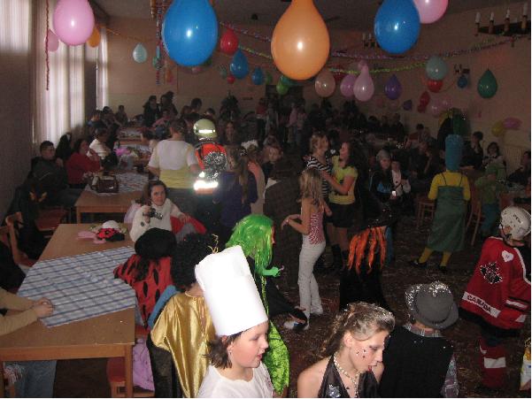 Fotogaléria Maškarný ples ZŠsMŠ 2010 (8) Maškarný ples ZŠsMŠ 2010