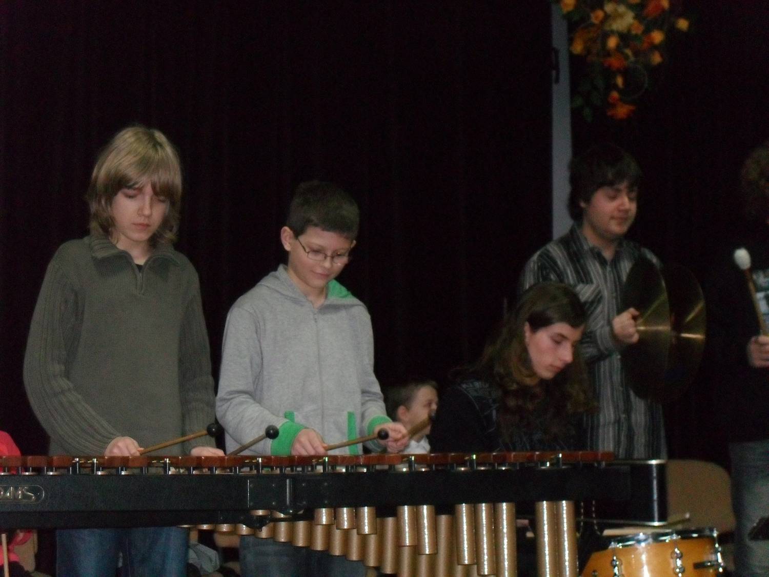 Fotogaléria Koncert zo základnej umeleckej školy pre deti z MŠ Lazany 2010 (5) Koncert zo základnej umeleckej školy pre deti z MŠ Lazany 2010