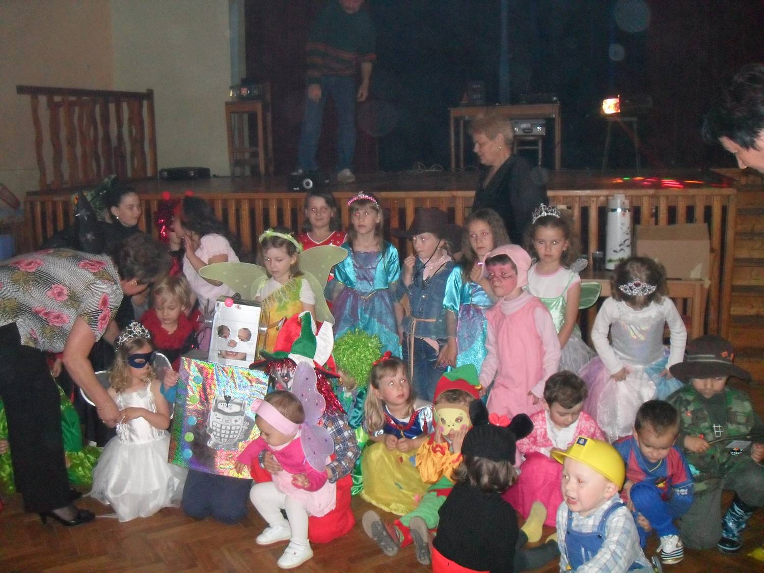 Fotogaléria Karneval detí z MŠ Lazany 2010 (6) Karneval detí z MŠ Lazany 2010