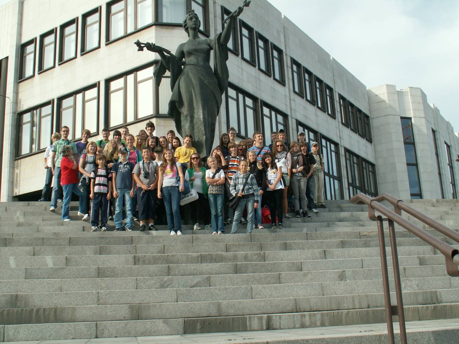 Fotogaléria ZŠsMŠ Lazany - Exkurzia Bratislava 2011 (7) ZŠsMŠ Lazany - Exkurzia Bratislava 2011