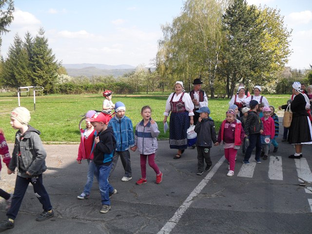 Fotogaléria MŠ - Nesieme Morenu 2014 (18) MŠ - Nesieme Morenu 2014
